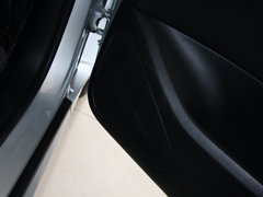 2012款 1.6L 自动 两厢 舒适版