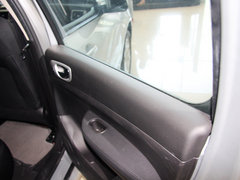 2012款 1.6L 自动 两厢 舒适版