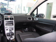 2012款 1.6L 自动 两厢 舒适版