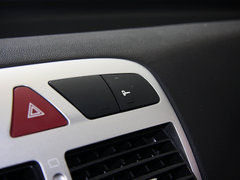 2012款 1.6L 自动 两厢 舒适版