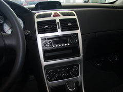 2012款 1.6L 自动 两厢 舒适版