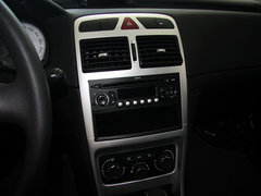 2012款 1.6L 自动 两厢 舒适版
