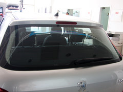 2012款 1.6L 自动 两厢 舒适版