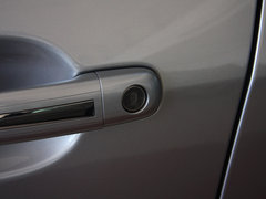 2012款 1.6L 自动 两厢 舒适版