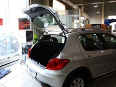 2012款 1.6L 自动 Cross