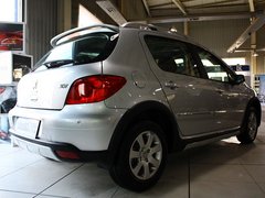 2012款 1.6L 自动 Cross