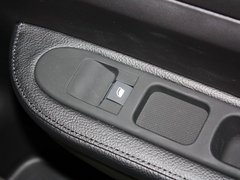 2012款 1.6L 自动 Cross
