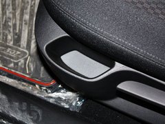 2012款 1.6L 自動 Cross