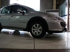 2012款 1.6L 自動 Cross