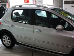2012款 1.6L 自動 Cross