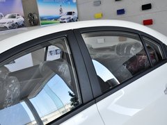 2012款 1.5L 手动 豪华型
