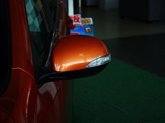 2012款 2.0L 自动 精英版 5座
