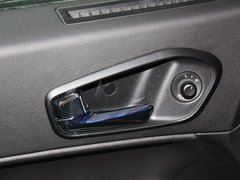 2012款 2.0L 自动 精英版 5座