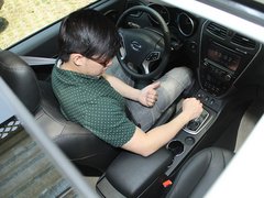 2012款 2.0L 自动 尊贵版 5座