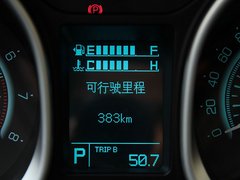 2012款 2.0L 自动 尊贵版 5座