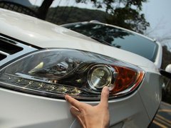 2012款 2.0L 自动 尊贵版 5座