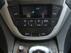 2012款 2.0L 自动 尊贵版 5座