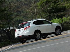 2012款 2.0L 自动 尊贵版 5座