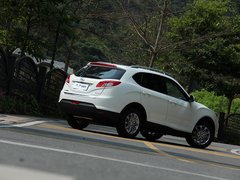 2012款 2.0L 自动 尊贵版 5座