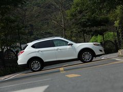 2012款 2.0L 自动 尊贵版 5座