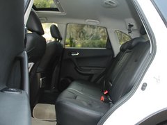 2012款 2.0L 自动 尊贵版 5座