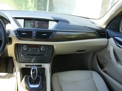 宝马X1 2012款 xDrive20i 2.0T 豪华型 5座