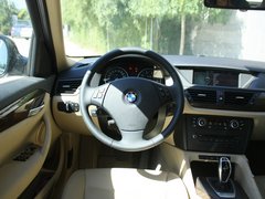 宝马X1 2012款 xDrive20i 2.0T 豪华型 5座