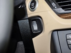 宝马X1 2012款 xDrive28i 2.0T 领先型 5座