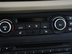 宝马X1 2012款 xDrive28i 2.0T 领先型 5座