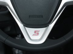 2012款 两厢 1.5L 自动 动感限量版