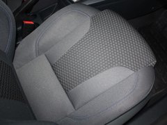 2012款 两厢 1.5L 自动 动感限量版