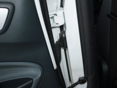 2012款 两厢 1.5L 自动 动感限量版