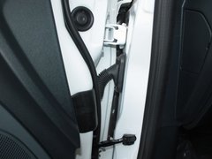 2012款 两厢 1.5L 自动 动感限量版