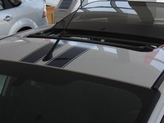 2012款 两厢 1.5L 自动 动感限量版