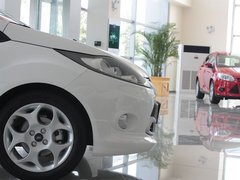 2012款 两厢 1.5L 自动 动感限量版