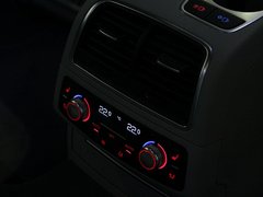 2012款 2.0 TFSI CVT 标准型