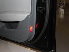 2012款 2.0 TFSI CVT 标准型