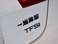 2012款 2.0 TFSI CVT 标准型