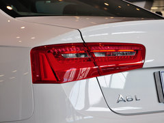 2012款 2.0 TFSI CVT 标准型