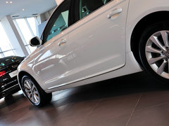 2012款 2.0 TFSI CVT 标准型