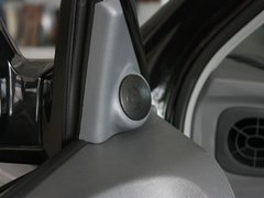 2012款 2.0T 手动 四驱豪华版 5座