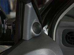 2012款 2.0T 手动 四驱豪华版 5座