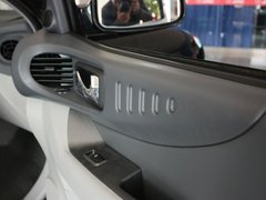 2012款 2.0T 手动 四驱豪华版 5座