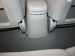 2012款 2.0T 手动 四驱豪华版 5座