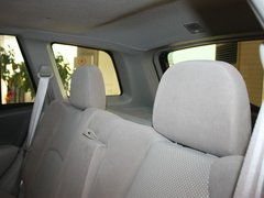 2012款 2.0T 手动 四驱豪华版 5座