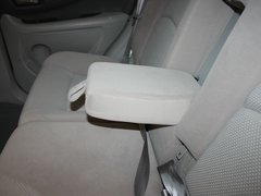 2012款 2.0T 手动 四驱豪华版 5座