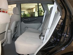 2012款 2.0T 手动 四驱豪华版 5座