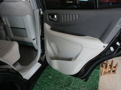 2012款 2.0T 手动 四驱豪华版 5座
