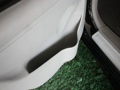 2012款 2.0T 手动 四驱豪华版 5座