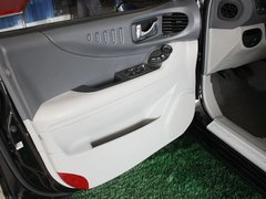 2012款 2.0T 手动 四驱豪华版 5座